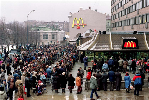 Nga đóng cửa tiệm McDonald's lâu đời nhất ở Moscow