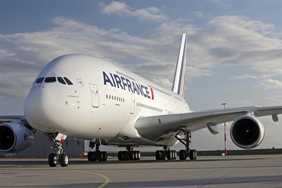 Máy bay Air France hạ cánh khẩn cấp vì nghi có bom