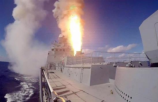 3 chiến hạm Nga nã tên lửa Kalibr, phá nát kho vũ khí IS ở Syria
