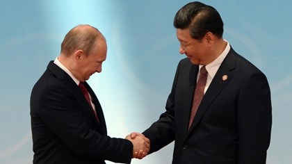 Nga chỉ đang “ngoại tình” với Trung Quốc