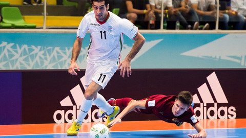 Đánh bại Iran, Nga lọt vào chung kết World Cup Futsal 2016