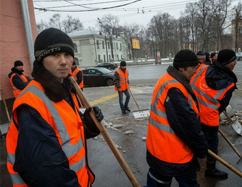 Người Nga trở nên khoan dung hơn đối với lao động di cư