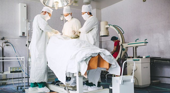 Nga lần đầu cấy ghép cả 2 máy bơm mô phỏng chức năng tim