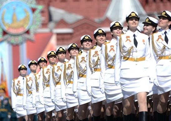 Nữ quân nhân Nga lần đầu duyệt binh kỷ niệm Chiến thắng phátxít