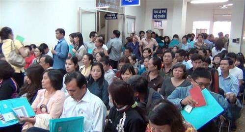 Tăng lệ phí cấp thị thực cho Việt kiều, người nước ngoài