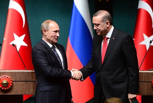 Tổng thống Putin cấm các CLB của Nga ký hợp đồng với cầu thủ người Thổ Nhĩ Kỳ
