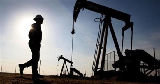 Giá dầu khép lại tuần tăng thứ 4 liên tiếp
