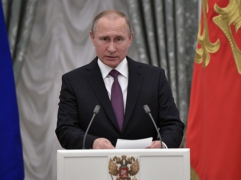 Đích thân ông Putin trao thưởng cho các sĩ quan Nga tham chiến ở Aleppo, Syria