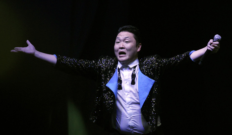 Psy sẽ biểu diễn tại Matxcơva