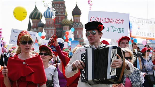 Nga: Làm việc 6 ngày trong tuần này