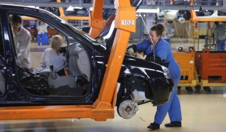 Viễn cảnh ngành công nghiệp ô tô Nga: Triệu chiếc cho xuất khẩu
