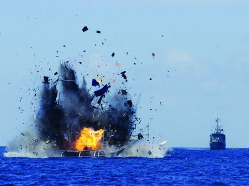 Indonesia đánh chìm 1 tàu cá Trung Quốc để xoa dịu dư luận