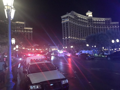 Súng nổ, khách hoảng loạn bỏ chạy khỏi khách sạn ở Las Vegas