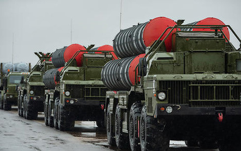 Nga và Ấn Độ ký kết hợp đồng chuyển giao tên lửa S-400