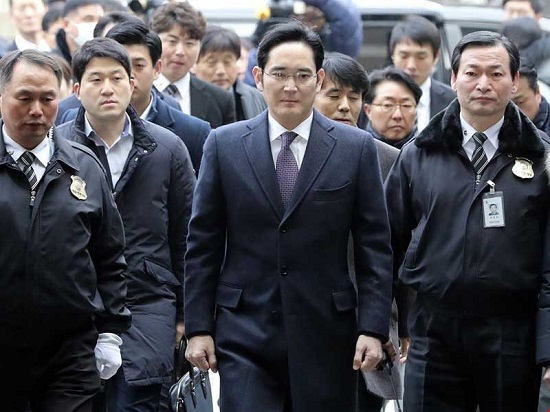 Vụ “Thái tử” Samsung bị bắt giữ: Hồi kết cho quan hệ ngầm chaebol – chính phủ?