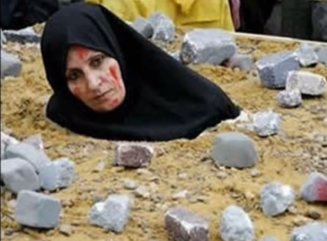 Hai phụ nữ bị ném đá đến chết vì ngoại tình ở Syria
