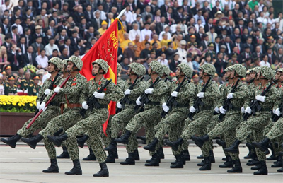 Báo Nga: Việt Nam sẽ mua nhiều vũ khí vượt Trung Quốc?