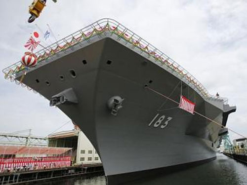 Nhật Bản ra mắt tàu sân bay siêu khủng