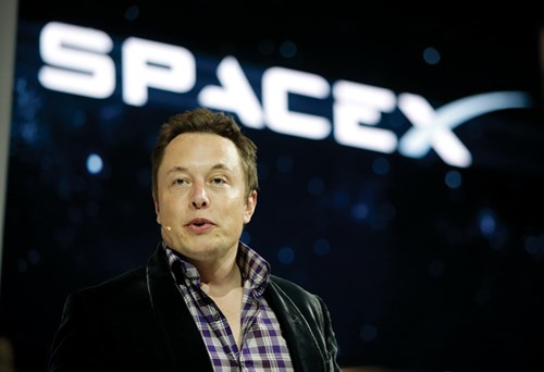 Elon Musk, người muốn thay đổi tương lai nhân loại