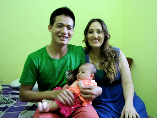Chàng trai Tuyên Quang cưới cô gái Mỹ: Tình yêu đẹp ở động Phong Nha