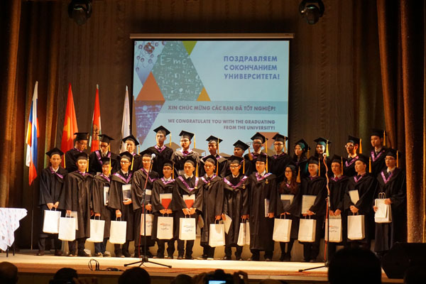 Khóa sinh viên Việt Nam được đào tạo tại Đại học hàng đầu LB Nga về Nghiên cứu Hạt nhân đã tốt nghiệp xuất sắc