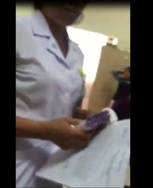 “Tác giả” clip bác sĩ nhận phong bì từ chối gặp lãnh đạo Viện K