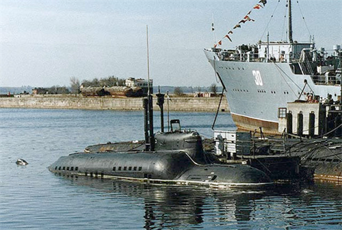Bí mật tàu ngầm mini Cá hổ của Nga