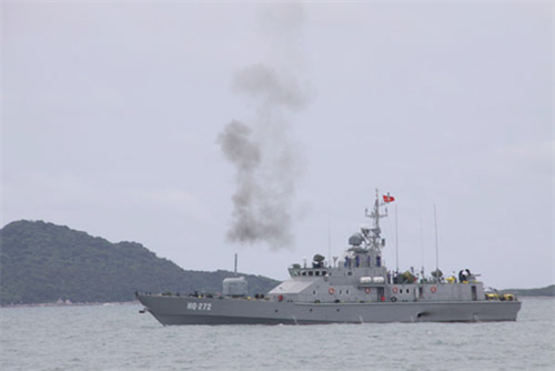 Nhà máy Nga cam kết hoàn tất vũ khí cho tàu pháo Việt Nam