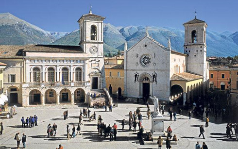 Nhờ kiên cố hóa, một thị trấn cổ Italy trụ vững trước động đất
