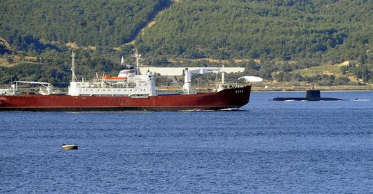 Thổ Nhĩ Kỳ gây khó cho tàu Nga qua eo biển Bosphorus