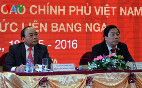 Thủ tướng Nguyễn Xuân Phúc gặp mặt cộng đồng người Việt tại Nga.