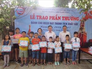 HĐH Hải Phòng: Trao phần thưởng dành cho HSSV đạt thành tích xuất sắc năm học 2016- 2017