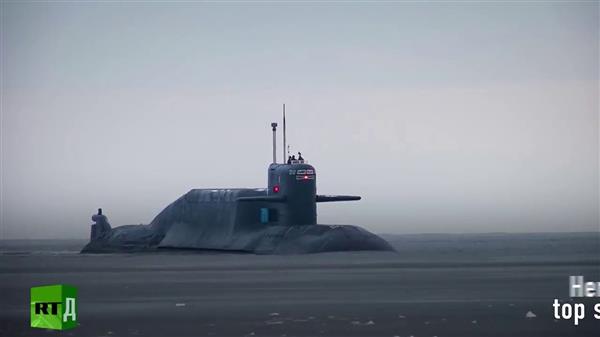 Cận cảnh tàu ngầm hạt nhân K-433 lừng danh của Nga