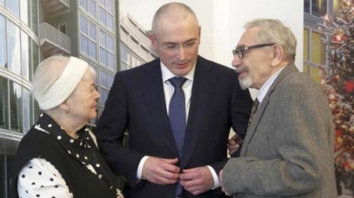 Vừa ra tù, tỷ phú Nga Khodorkovsky đã sống rất xa hoa