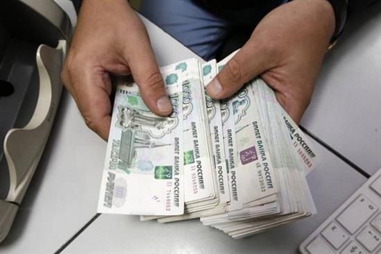Chính phủ Nga không xem xét khả năng làm suy yếu đồng ruble
