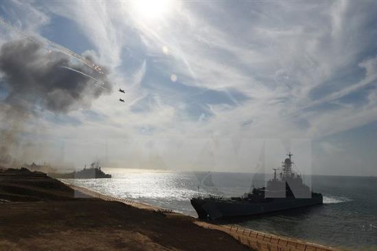 Nga bất ngờ triển khai tên lửa và pháo phòng thủ ở Biển Đen