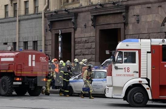 Vụ nổ ở St. Petersburg là do một quả bom chứa đầy kim loại gây ra
