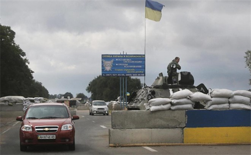 Ukraine cân nhắc khả năng tạm thời đóng cửa biên giới với Nga
