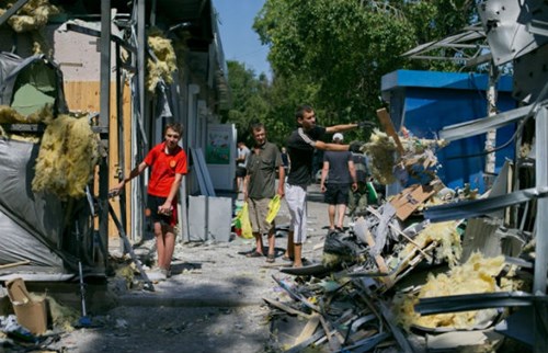 Tự vệ Lugansk thu được bộ phận tên lửa đạn đạo