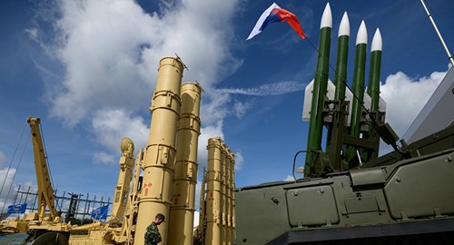 Việt Nam sắp mua thêm loạt vũ khí mới từ Nga?
