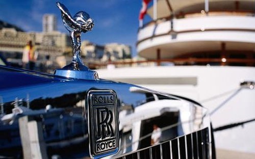 Lo tiền Rúp mất giá, nhà giàu Nga đua sắm Rolls-Royce