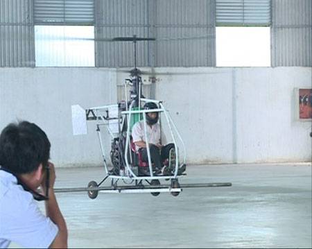 Sư đoàn không quân 370 thị sát “máy bay tự chế” của một thương binh