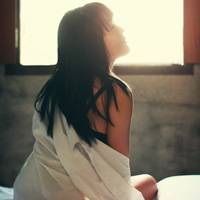 Vợ chồng tan vỡ vì hàng xóm lẳng lơ