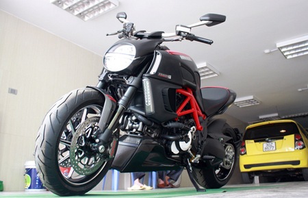 Ducati Diavel đầu tiên về Hà Nội có giá 787,5 triệu đồng