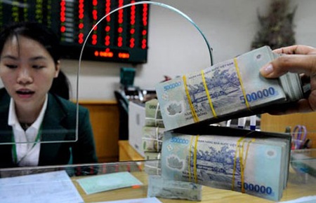 Thêm một sự thật về giảm lãi suất cho vay