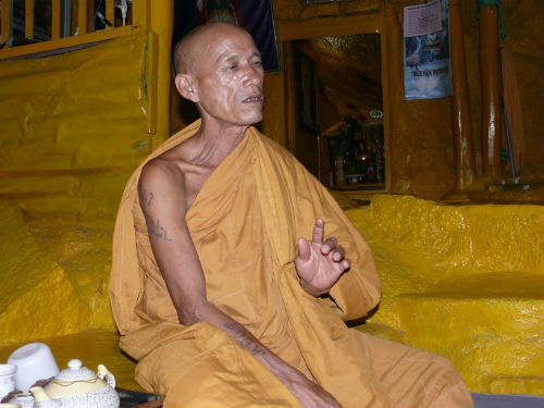 Đi tìm vị sư già từng là tướng cướp đàn em Năm Cam