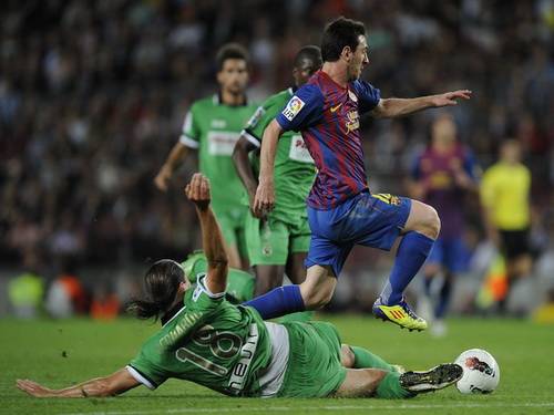 Với tư cách là con người, Ronaldo không thể so sánh với Messi