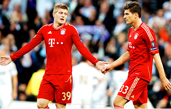 Nhiều ứng viên vô địch EURO 2012 đang… “điên loạn”