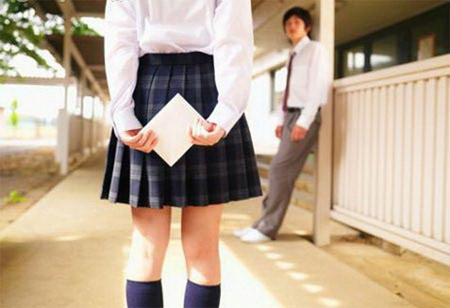 Cha khư khư giữ 'cái ngàn vàng' của con gái