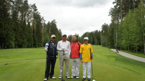 Giải golf chào mừng ngày Quốc tế thiếu nhi 1/6 ở Mátxcơva